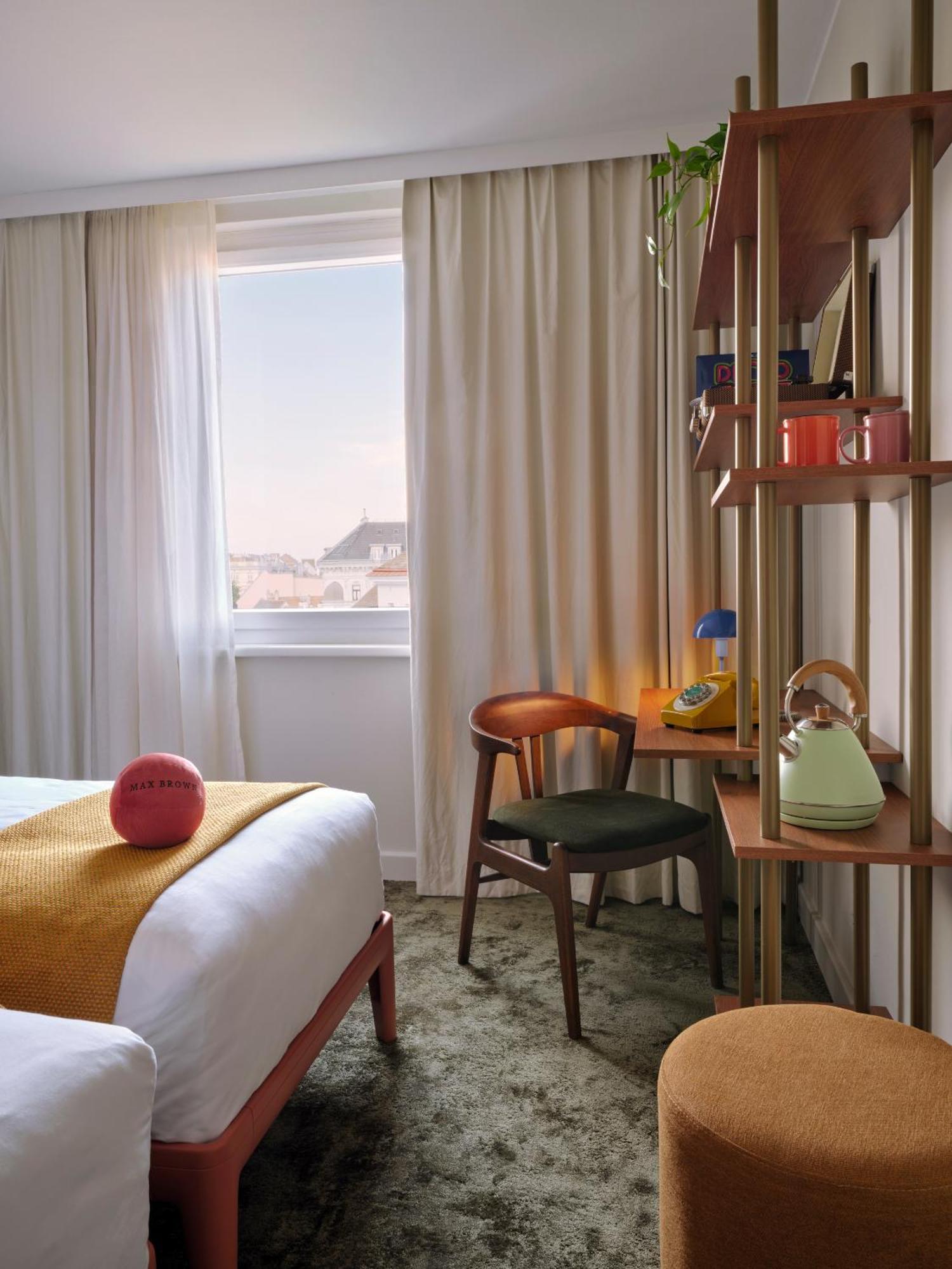 Pentahotel 4*