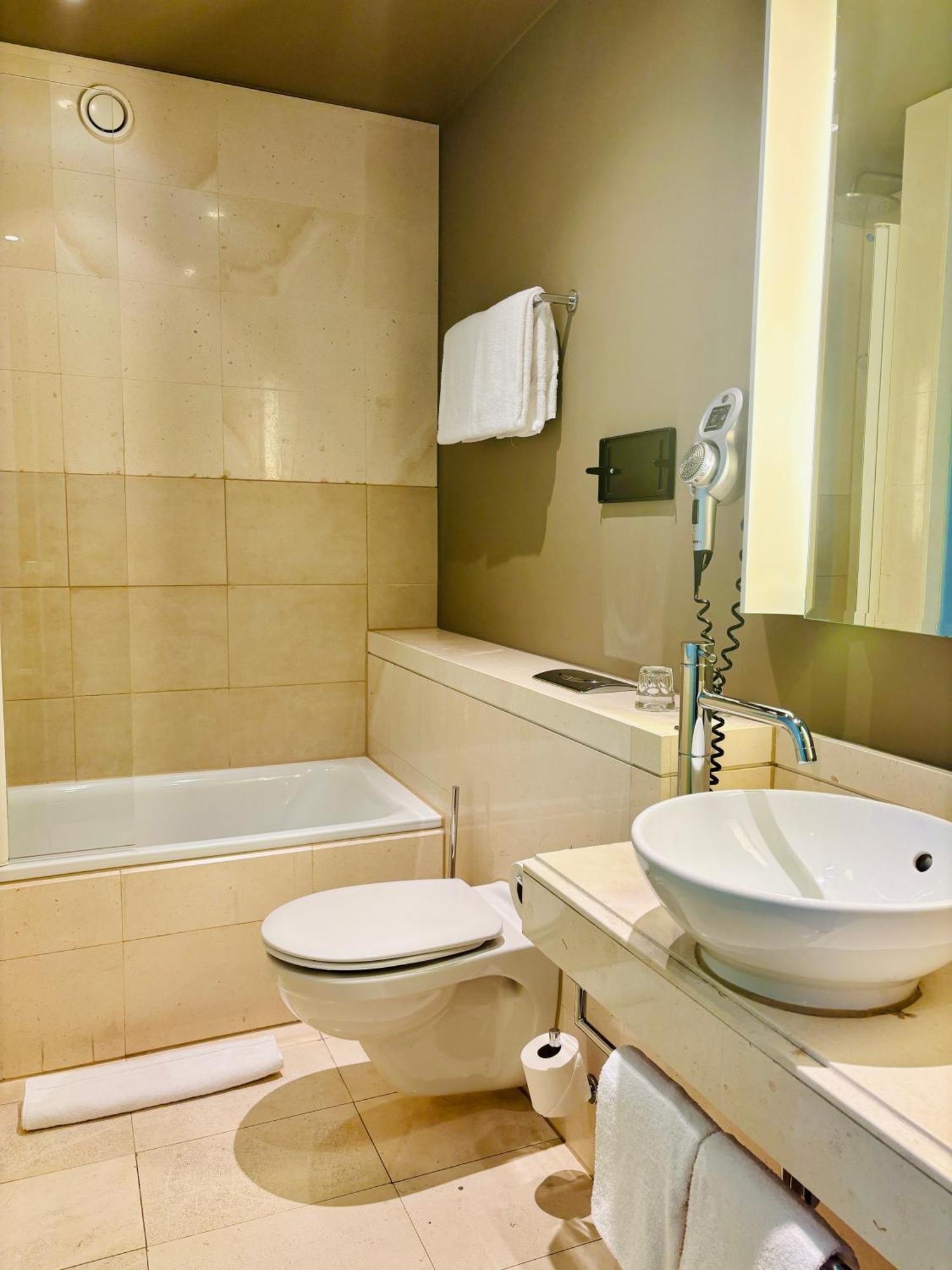 Hotel Pentahotel 4*